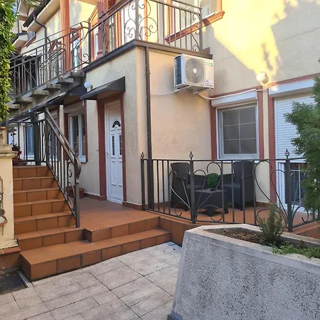 Fantastic Nights Apartman *